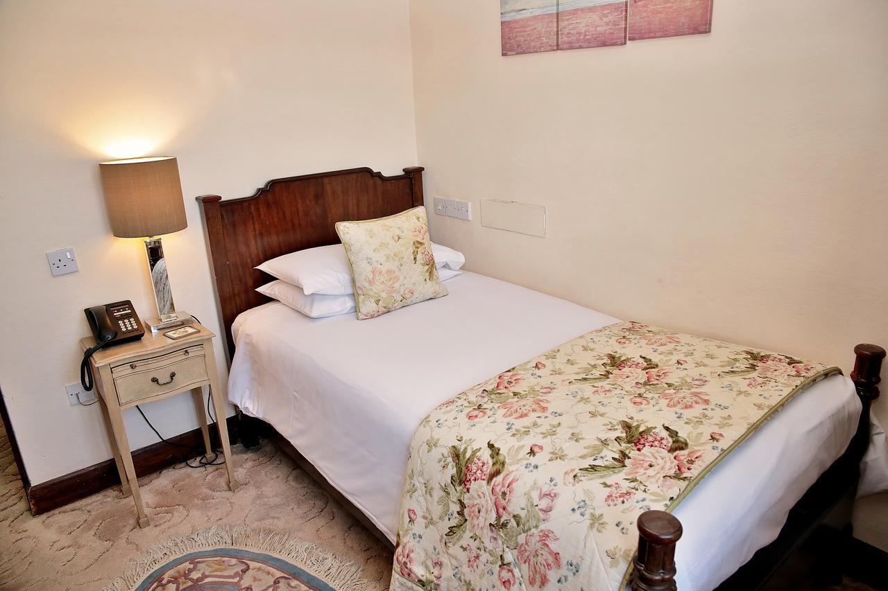 The Inglenook Hotel Богнър Реджис Екстериор снимка